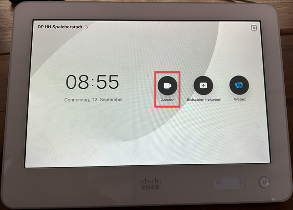 Option Anrufen per Cisco Room Kit
